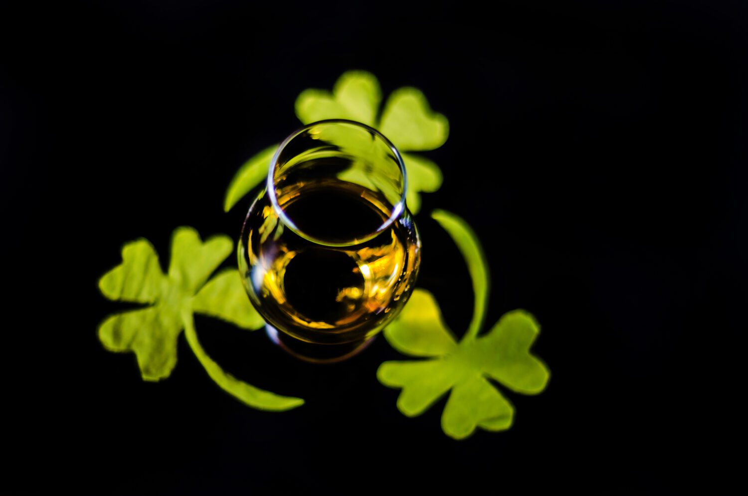 The Ultimate St Patricks Day Whiskey Tasting Four Great Irish Pours To Mark The Saints Day 6410